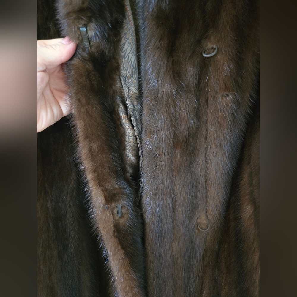 Vintage Female Mink Fur Coat – Luxury Piece, Exceptional Quality, Ptp 21'' - Picture 9 of 16